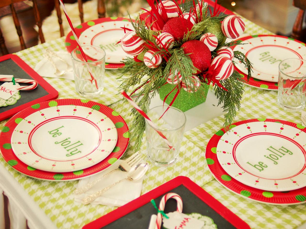 Как сложить салфетки на Новогодний стол: елка, рождественская звезда и другие крутые идеи (ВИДЕО)